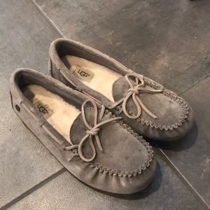 Ugg size 4 big kid slipper